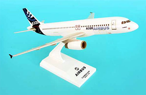 Airplane Models: Airbus - House Color - Airbus A320-200 - 1/150 - Premium model