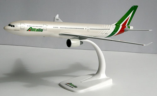 Airplane Models: Alitalia - Airbus A330-200 - 1/200