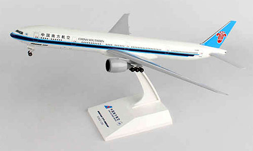 Airplane Models: China Southern - Boeing 777-300ER - 1/200 - Premium model