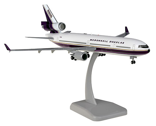 Airplane Models: McDonnell Douglas - House Color - MD-11 - 1/200