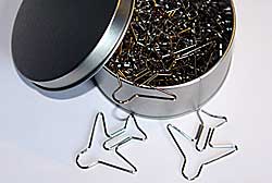Gift ideas: The aviation paper clips - shaped like an airplane - 40 clips in a tin box