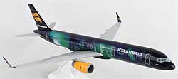 Airplane Models: Icelandair - Hekla Aurora - Boeing 757-200 - 1/150