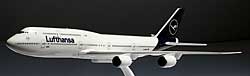 Airplane Models: Lufthansa - Boeing 747-8 - 1/250