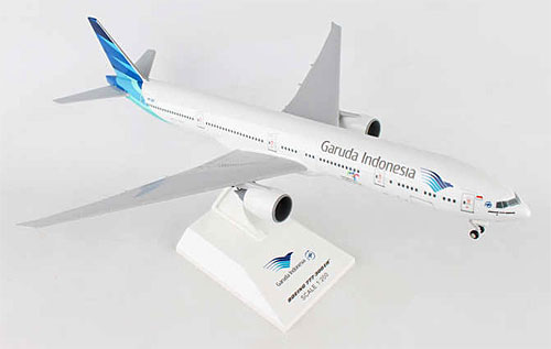 Airplane Models: Garuda Indonesia - Boeing 777-300ER - 1/200 - Premium model