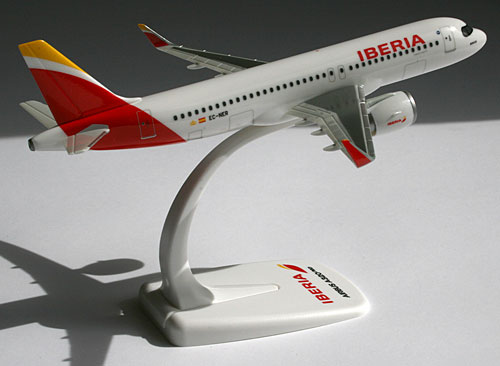 Airplane Models: Iberia - Airbus A320neo - 1/200