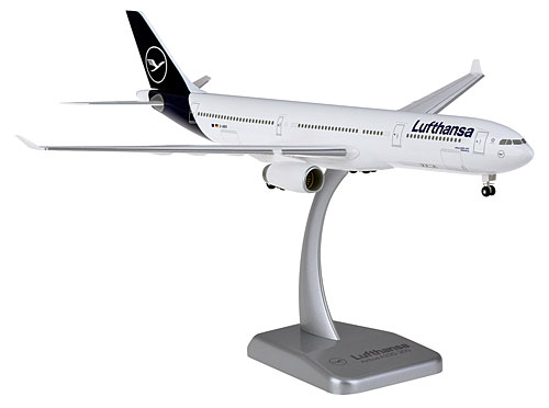 Airplane Models: Lufthansa - Airbus A330-300 - 1/200 - Premium model