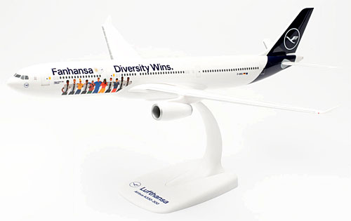Airplane Models: Lufthansa - Fanhansa - Airbus A330-300 - 1/200