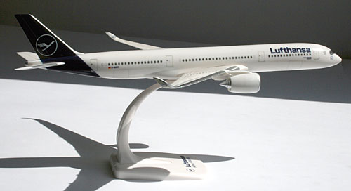 Airplane Models: Lufthansa - Airbus A350-900 - 1/200