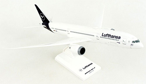 Airplane Models: Lufthansa - Boeing 787-9 - 1/200 - Premium model - Berlin
