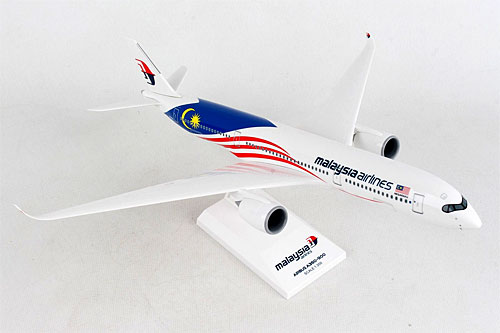 Airplane Models: Malaysia Airlines - Airbus A350-900 - 1/200 - Premium model