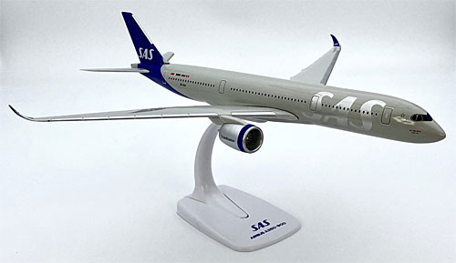 Airplane Models: SAS - Airbus A350-900 - 1/200