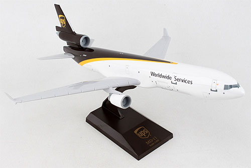 Airplane Models: UPS - MD11 - 1/200 - Premium model