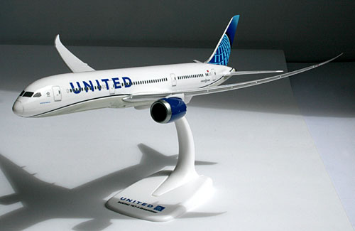 Airplane Models: United - Boeing 787-9 - 1/200