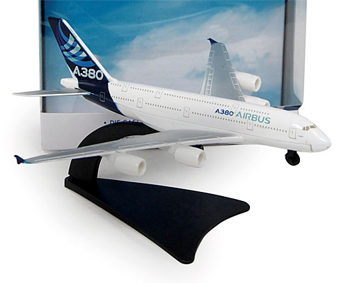 Toys: Airbus A380 Die Cast Toy Model