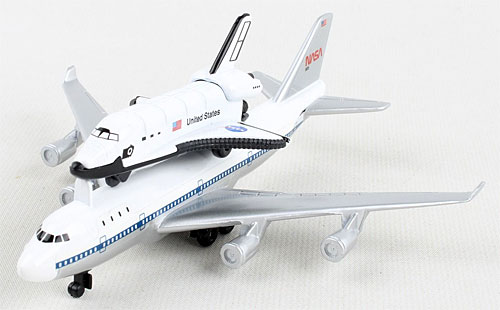 Toys: Nasa Space Shuttle with B747 Carrier Toy Plane