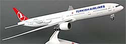 Airplane Models: Turkish Airlines - Boeing 777-300ER - 1/200 - Premium model